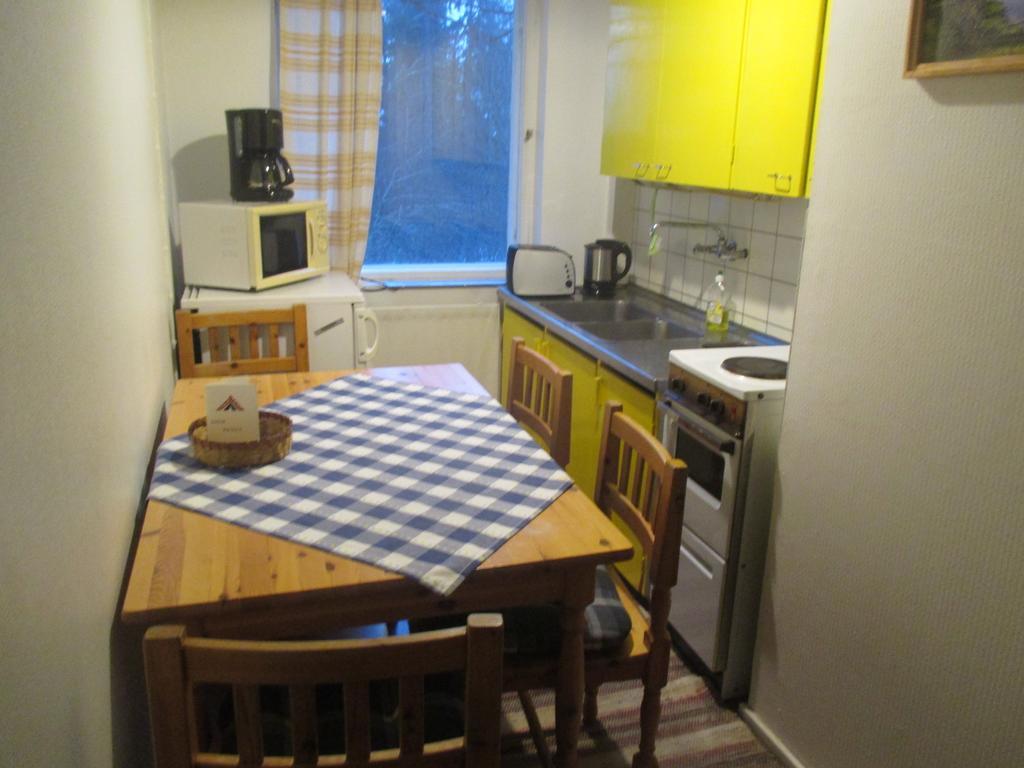Guest House Ugrin Paikka Sippola Eksteriør billede